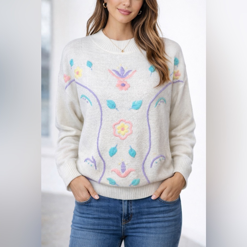 Basket of Yarn Vintage 80s Pastel Floral Embroidered Mock Neck Sweater/Large